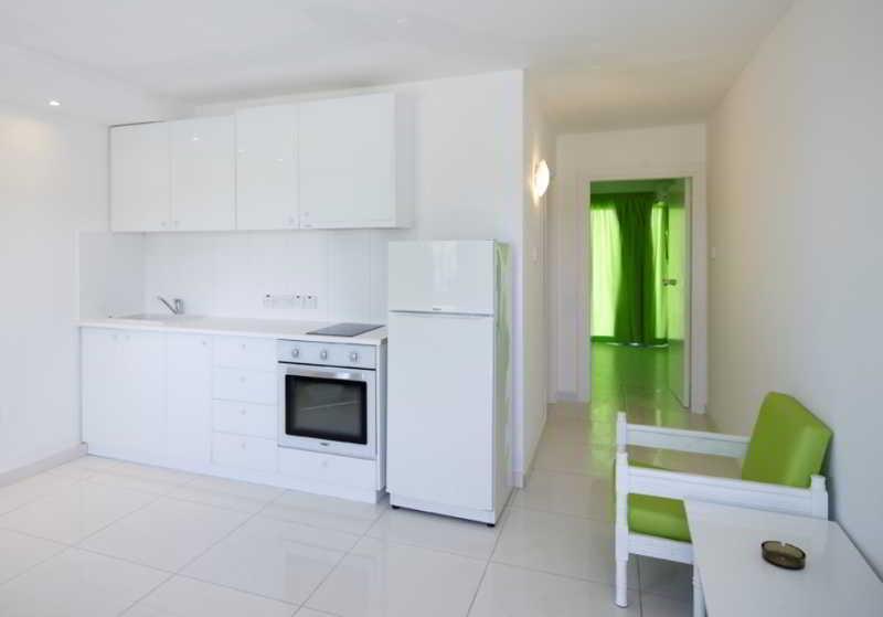 So Apartments Ayia Napa Exterior foto